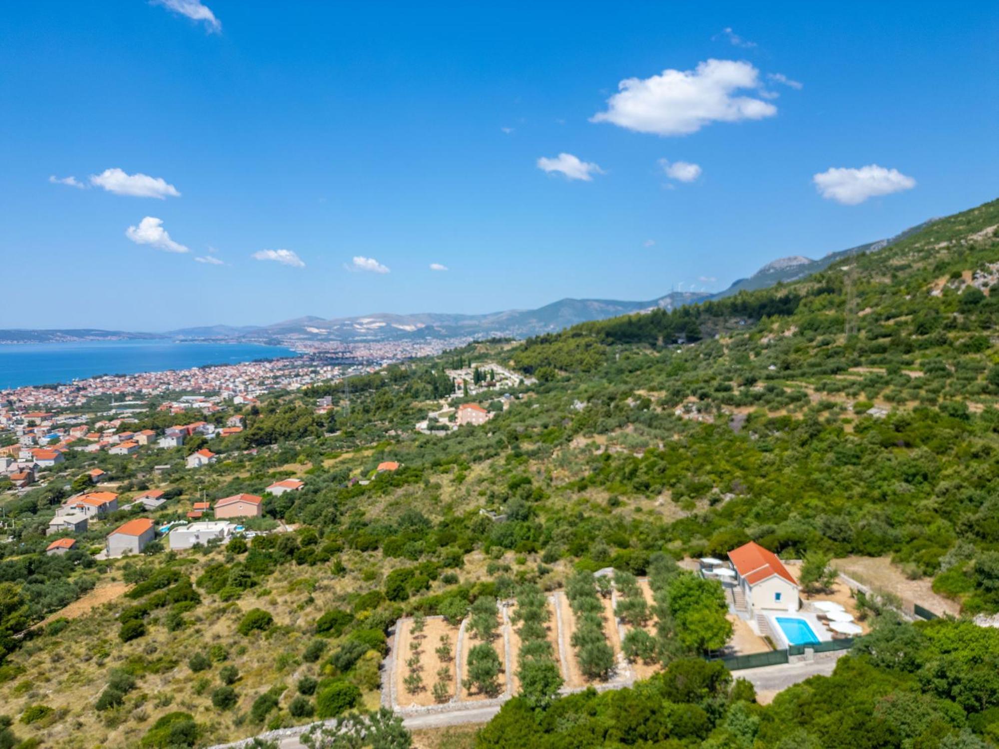 Private Villa Golden Hour With A View Of Split Area Kastel Sucurac Exterior photo